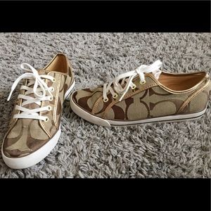 Coach low top logo sneakers